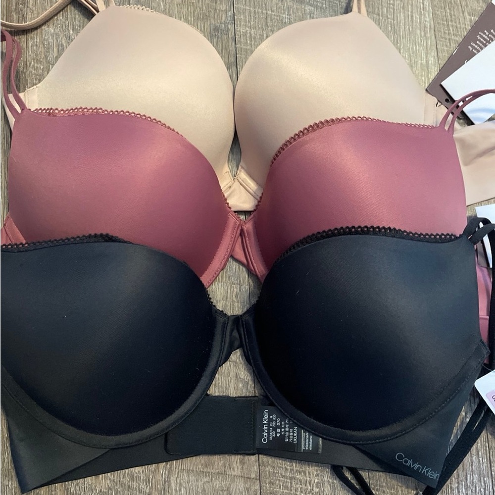 Calvin Klein Liquid Touch Push Up Bras (3-32D)